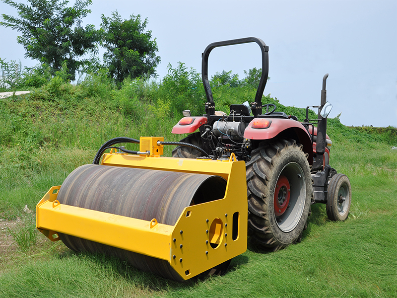 拖拉式振動(dòng)鋼輪 RWYL-T30
