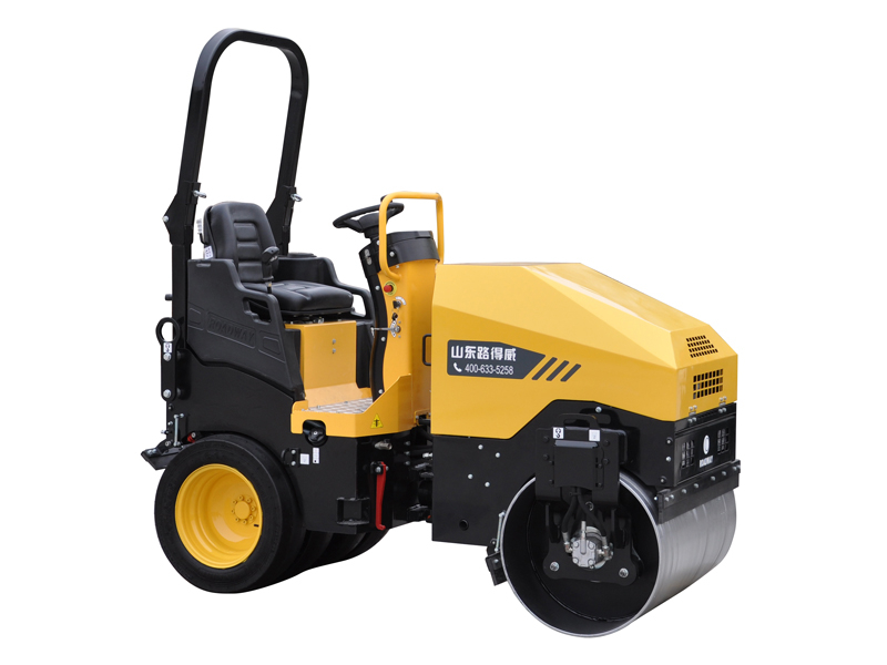 鋼輪輪胎壓路機(jī) RWYL81BN